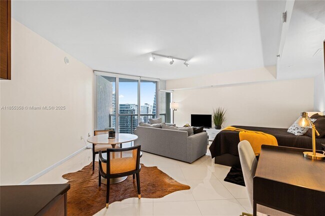 Building Photo - 475 Brickell Ave