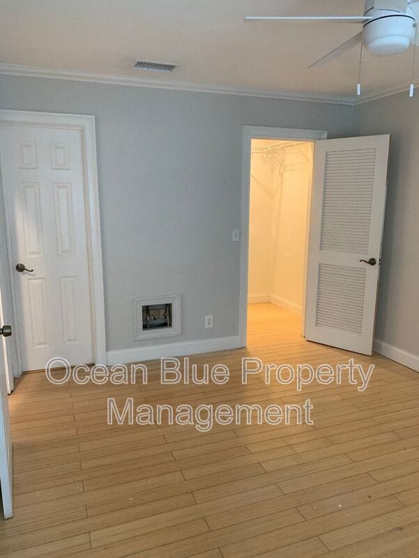 Building Photo - 11771 Raintree Dr