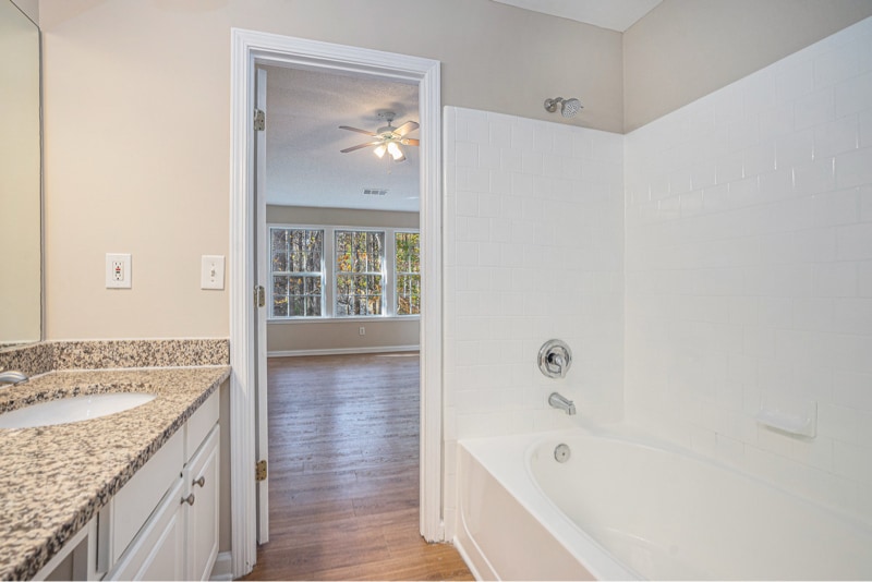 Building Photo - 2894 Regent Walk Dr