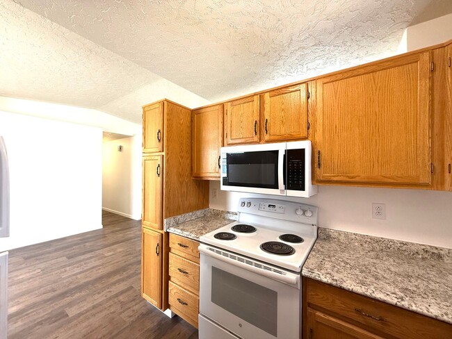 Building Photo - Nice home in Cliff Rose