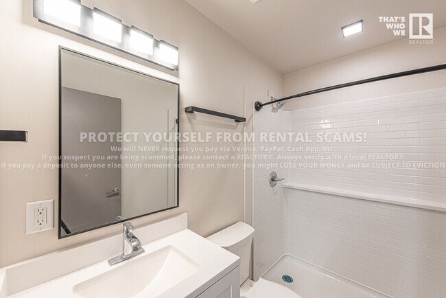 Building Photo - 315 N Eureka Alley, Unit 2, Fayetteville, AR 72701