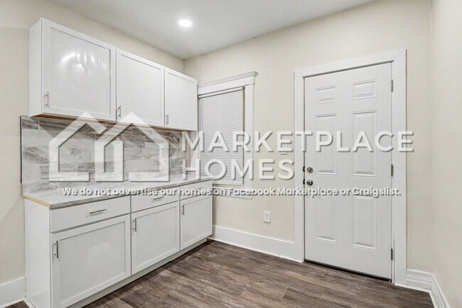 Building Photo - 5203 25th St