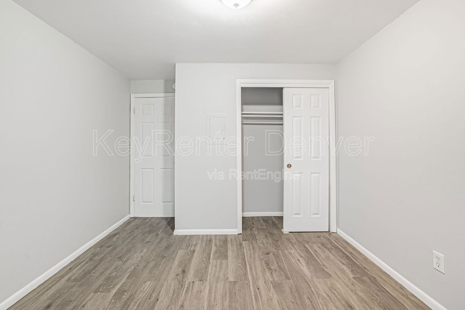 Building Photo - 1280 Zephyr St