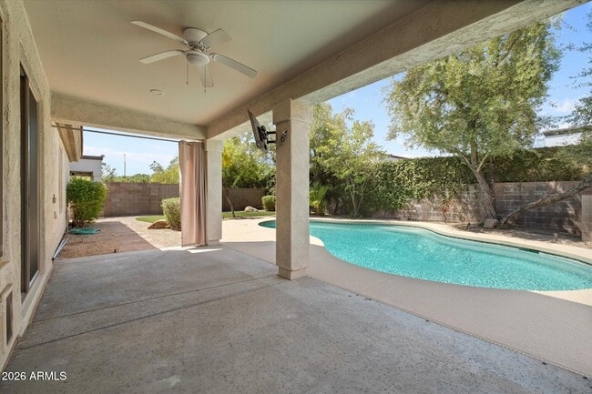 Building Photo - 6422 E Blanche Dr
