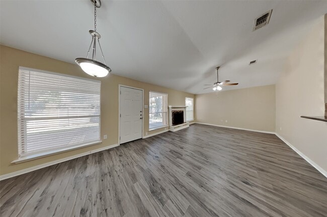 Building Photo - 14518 Enola Dr
