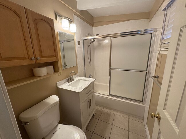 Building Photo - Pet Friendly Single Family Home for Rent i...