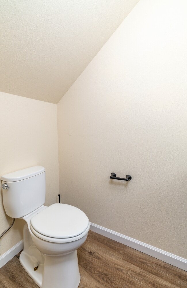 Building Photo - 923 Warrior Hill Dr