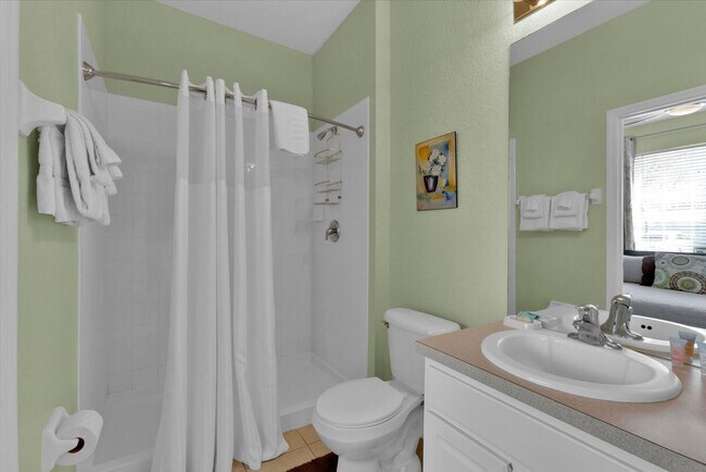 Building Photo - 2549 Maneshaw Ln