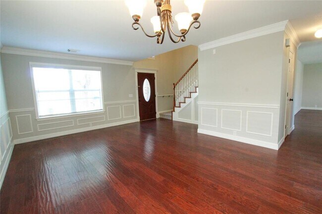 Building Photo - 15120 Plowshare Dr