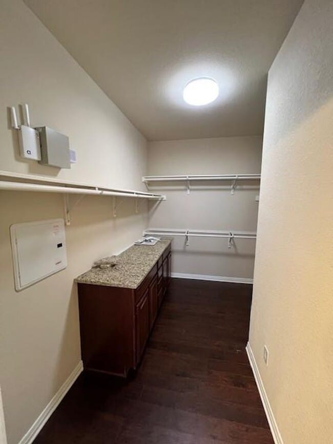 Building Photo - Executive One Story / 4 bedroom / Reserve ...