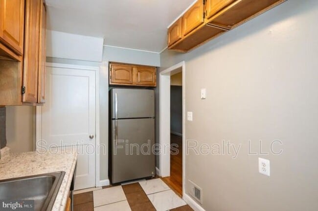Building Photo - 2110 Coralthorn Rd