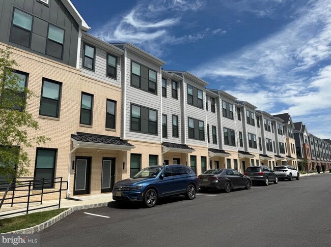 Building Photo - 701 Parker Blvd