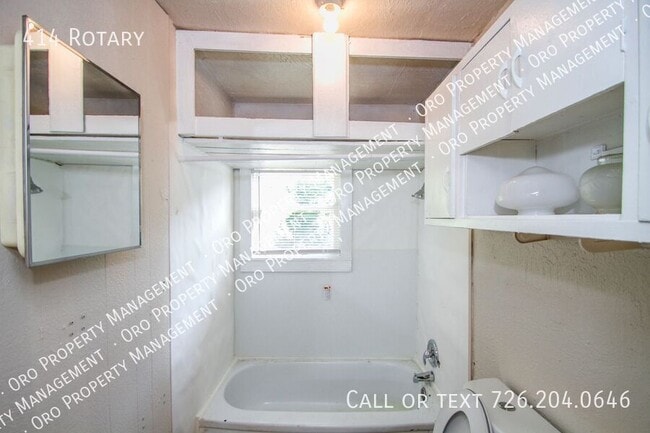 Building Photo - 414 Rotary-