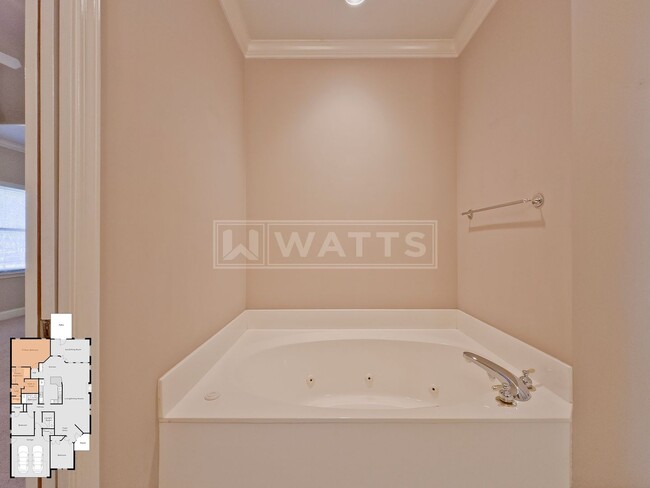 Building Photo - Spacious 3-Bed, 2-Bath Riverchase Garden Home