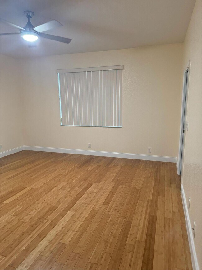 Building Photo - 759 Gazetta Way