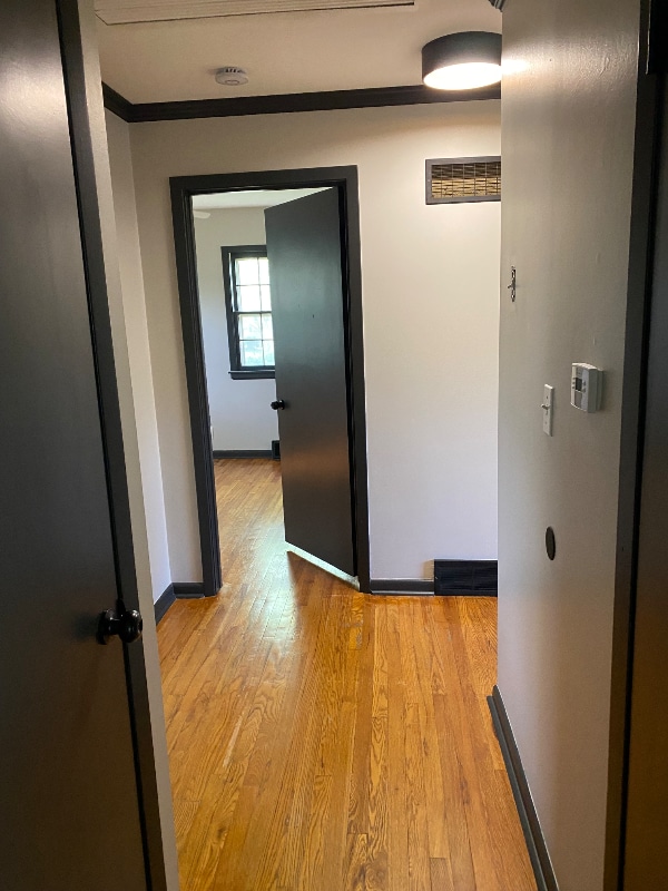 Building Photo - 6017 N Howard Ave