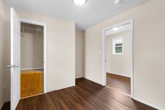 Building Photo - 708 2nd Ave