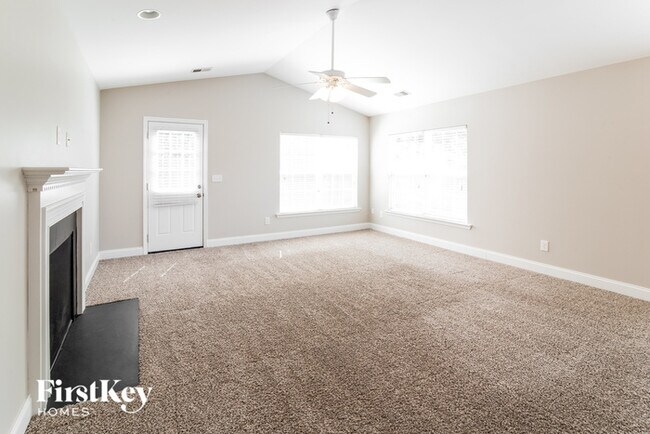 Building Photo - 108 Farm Quarters Dr