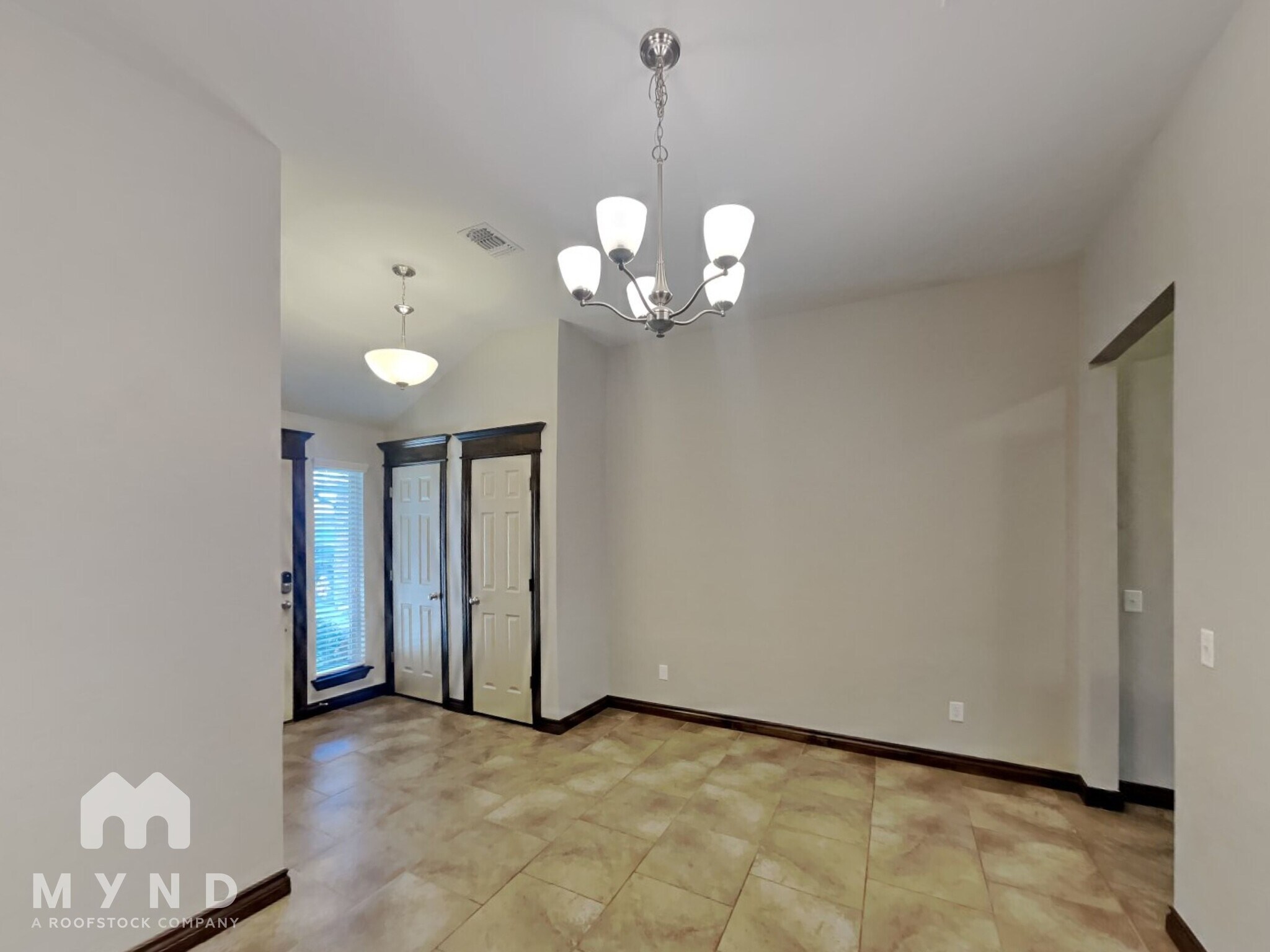 Building Photo - 1114 Merlin Dr