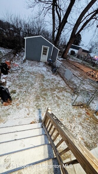 Building Photo - 124 Willow St