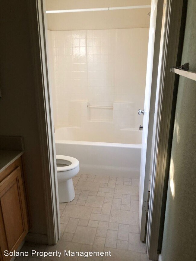 Building Photo - 4 br, 3 bath House - 1137 Potrero Cir