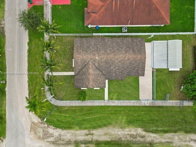 Primary Photo - 1515 NE 2nd Ave