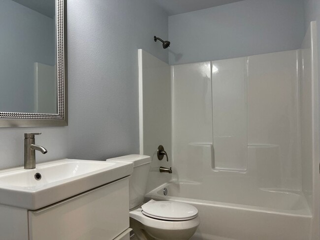 Building Photo - 3 bed 2 bath in Frenship ISD