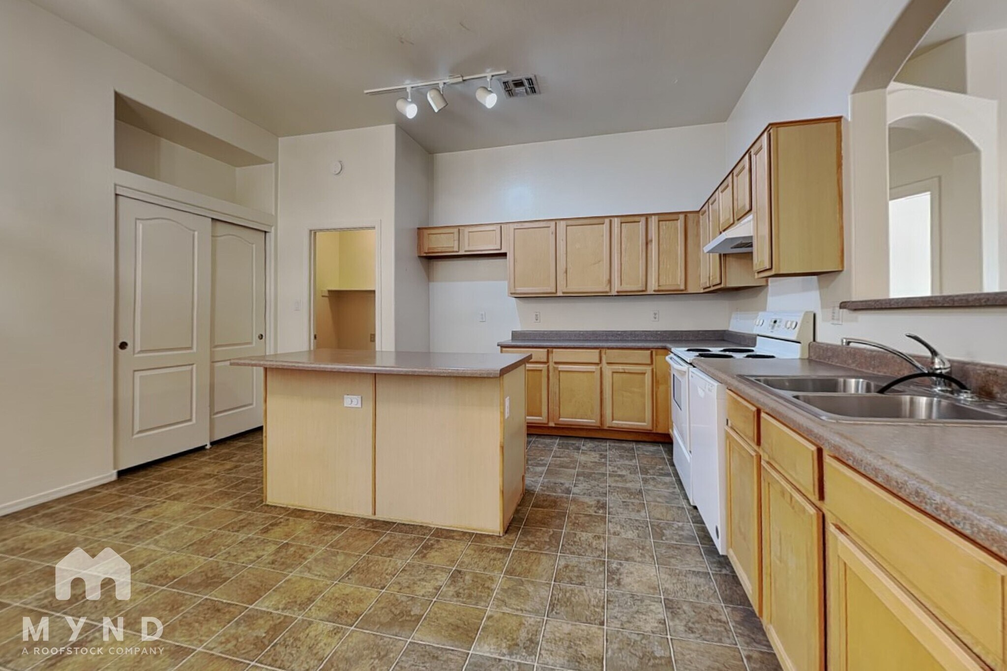 Building Photo - 21627 N 89th Dr