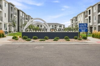 Building Photo - 6153 N Ceylon St