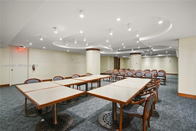 Building Photo - 19355 Turnberry Way