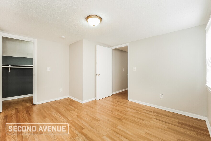 Building Photo - 4412 Kensington Ave