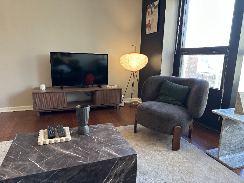 Building Photo - 30 E Huron St