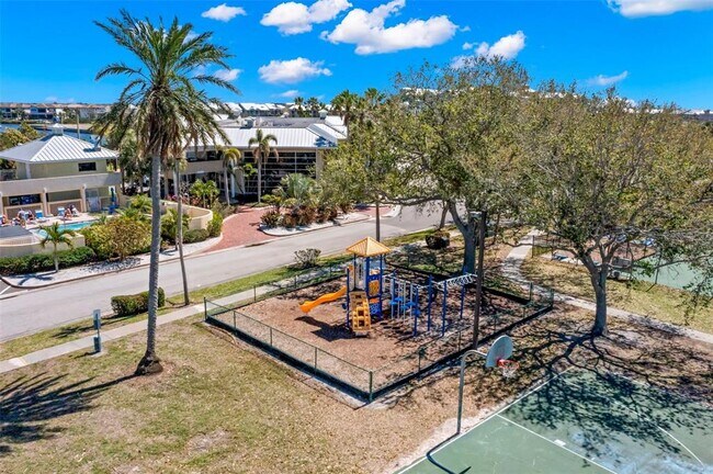 Building Photo - 545 Bahia Beach Blvd