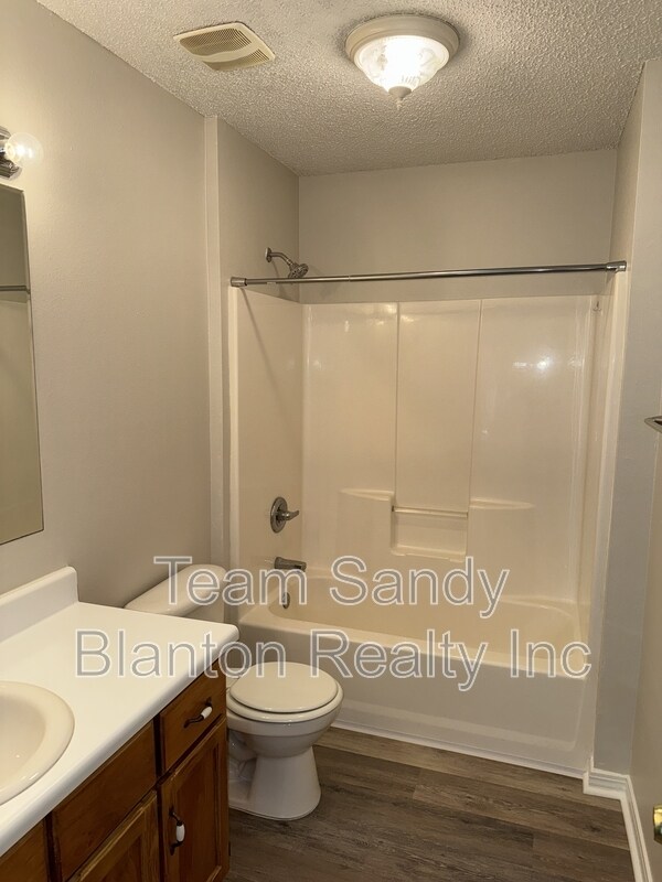 Building Photo - 7728 Bogey Ln