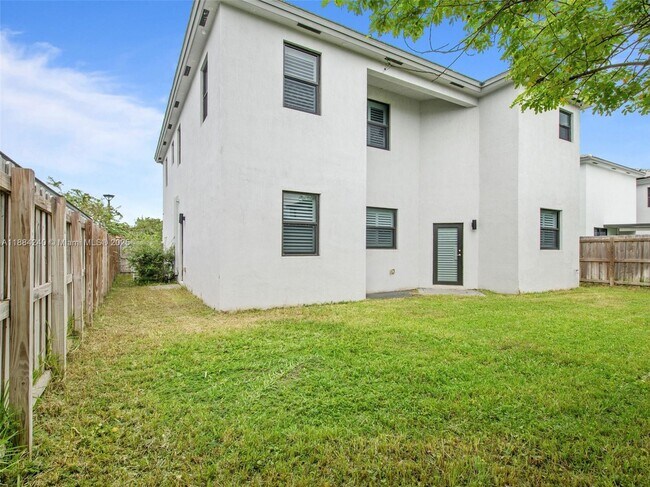 Building Photo - 13362 SW 284th St