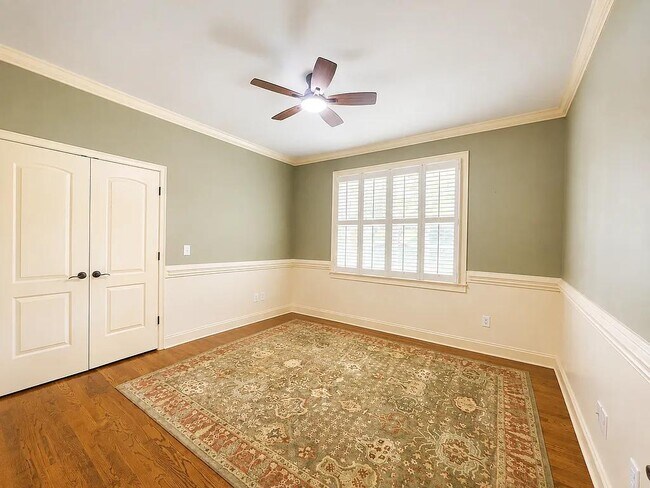 Building Photo - 128 Fox Farm Way