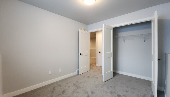 Building Photo - 6728 66th Ave S