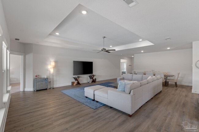 Building Photo - 5978 Forest Bay Ave