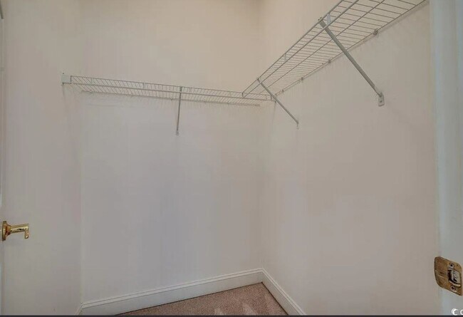 Building Photo - Coastal Living Made Easy – 3BR Condo for Rent