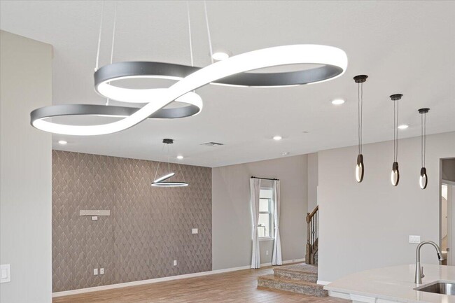 Building Photo - 10437 SW Captiva Dr