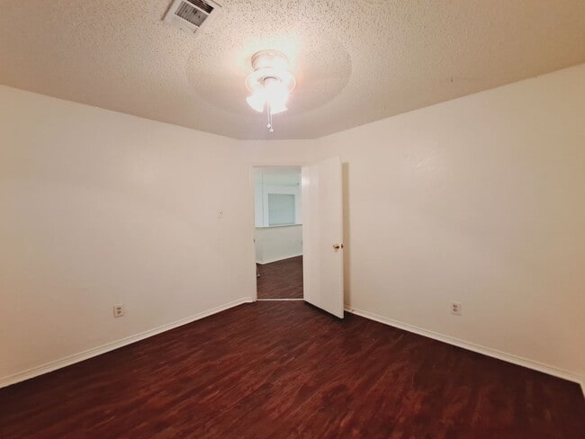 Building Photo - 2 Story 3/2.5/2 with 2 living and 2 dining...