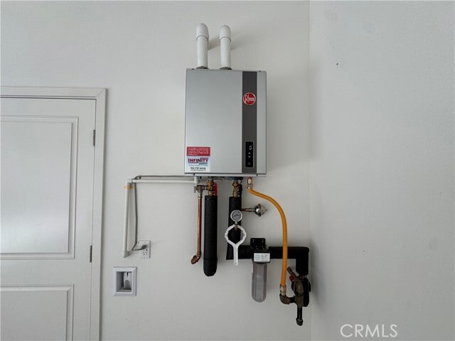 Building Photo - 7018 Aloe Ln