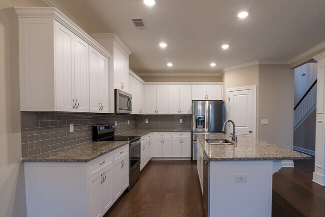 Building Photo - 453 Arrowwood Dr