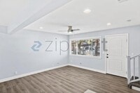 Building Photo - Unit Apt 2