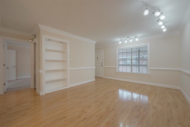 Building Photo - 2350 Bering Dr