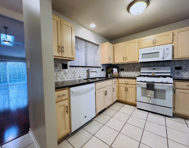 Building Photo - 6752 Coffman Dr