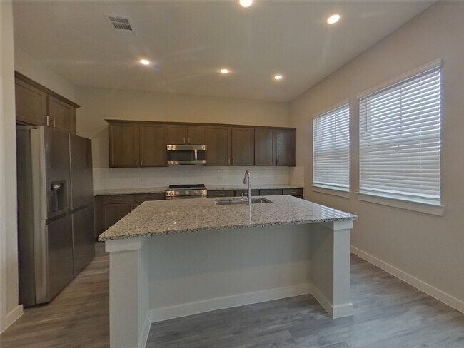 Building Photo - 22822 Terrazzo Dr