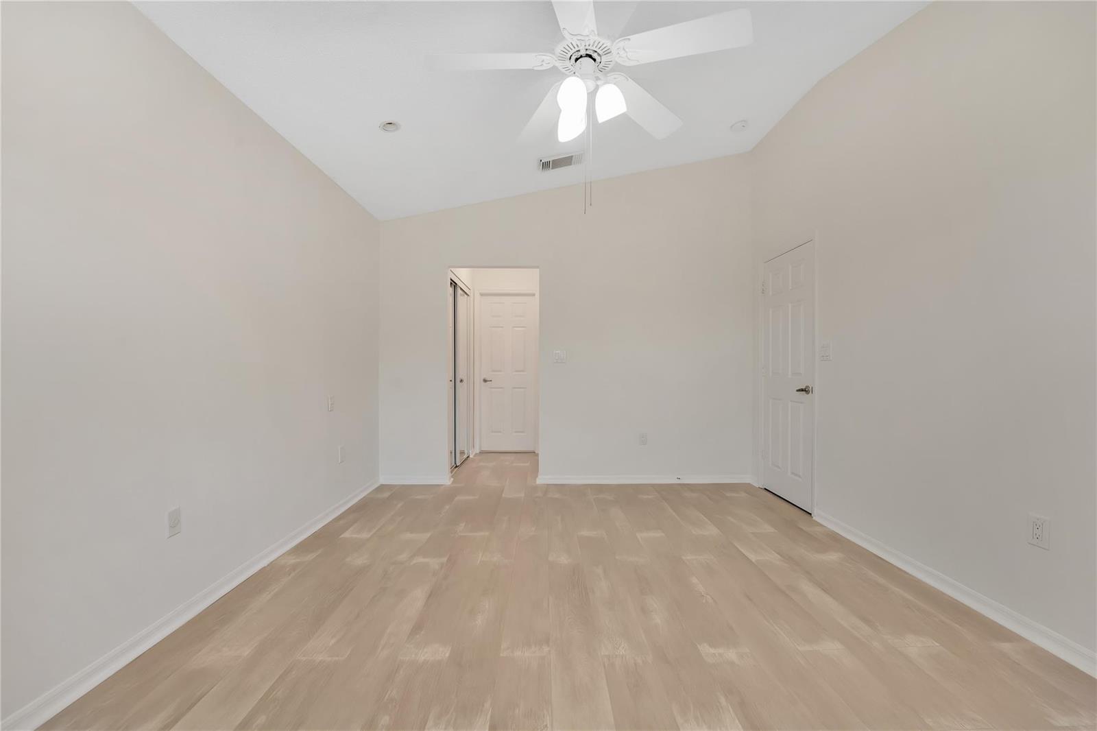 Building Photo - 1840 Sweetbay Way