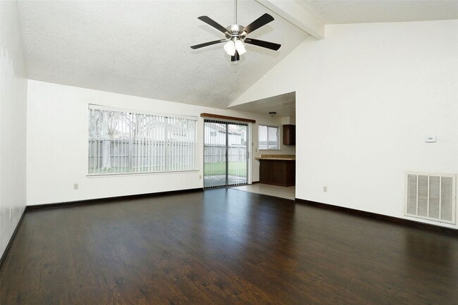 Building Photo - 1418 Crawley Ct