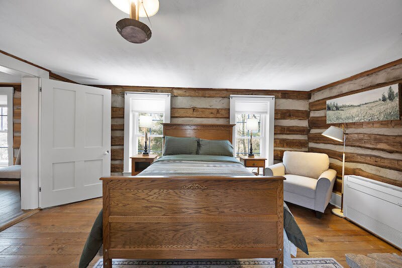 Building Photo - 1612 N Miles St